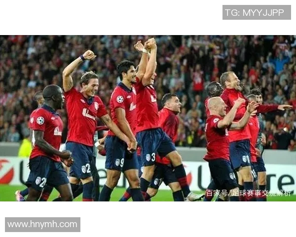 乌得勒b队迎战劲敌全力争胜展现球队实力与团结精神