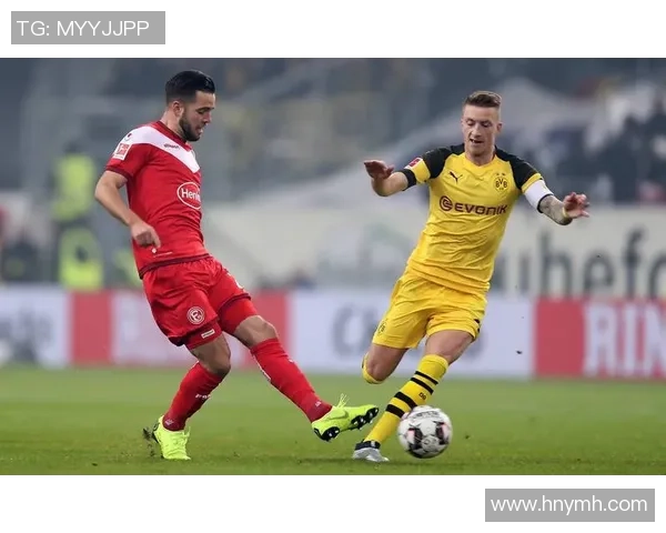 帕德博与波鸿的激烈对决揭示德乙联赛新格局与球队实力对比 帕德博与波鸿的激烈对决揭示德乙联赛新格局与球队实力对比