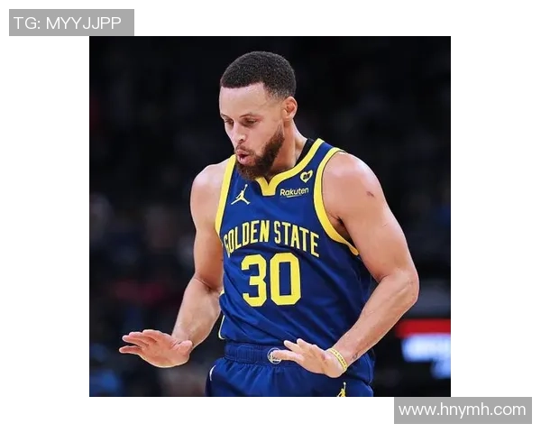 库里三分大赛决赛狂轰20球夺冠创历史新纪录引发全场欢呼 库里三分大赛决赛狂轰20球夺冠创历史新纪录引发全场欢呼